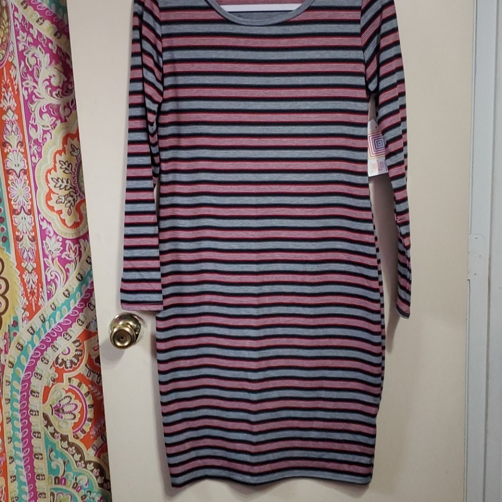 Lularoe debbie dress small
